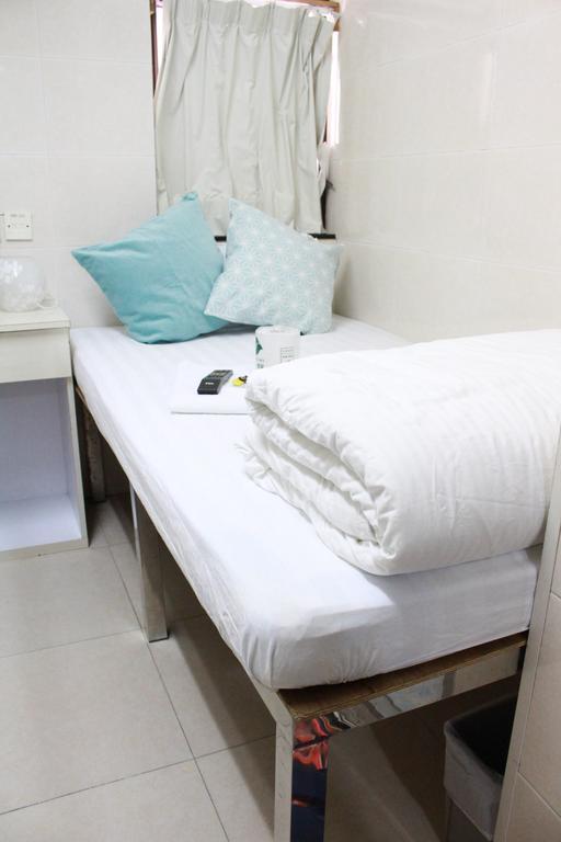 Unique Hostel Hong Kong Room photo